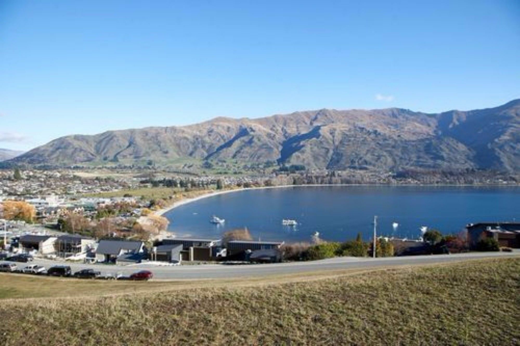 Base Wanaka Hostel Exterior photo